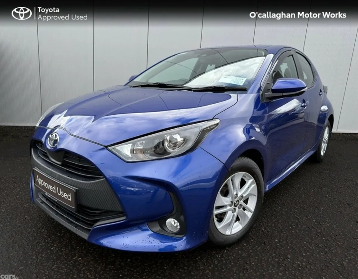 Toyota Yaris Hatchback, Petrol, 2023, Blue