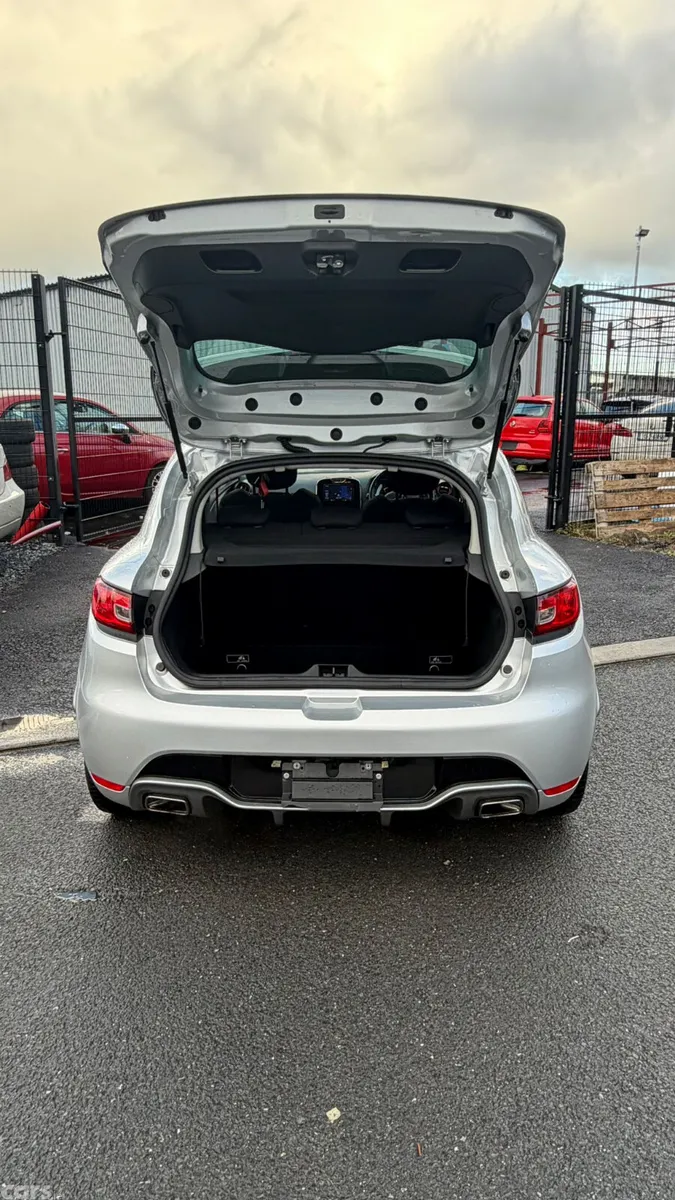 Renault Clio Hatchback, Petrol, 2015, Silver