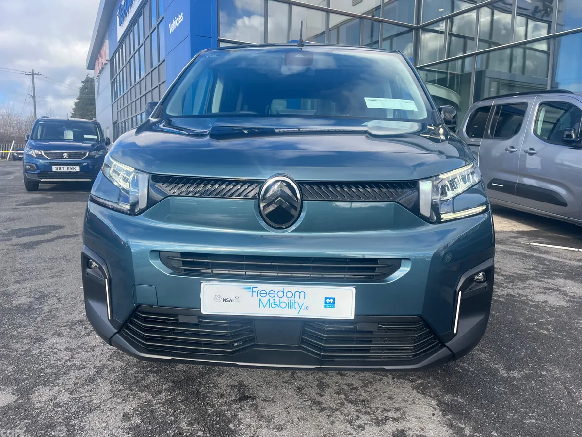 Citroen Berlingo Multispace MPV, Diesel, 2026, Blue