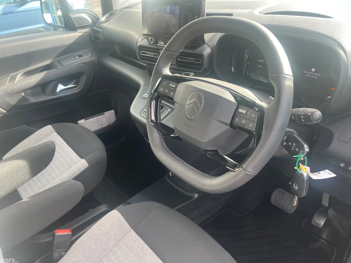 Citroen Berlingo Multispace MPV, Diesel, 2026, Blue