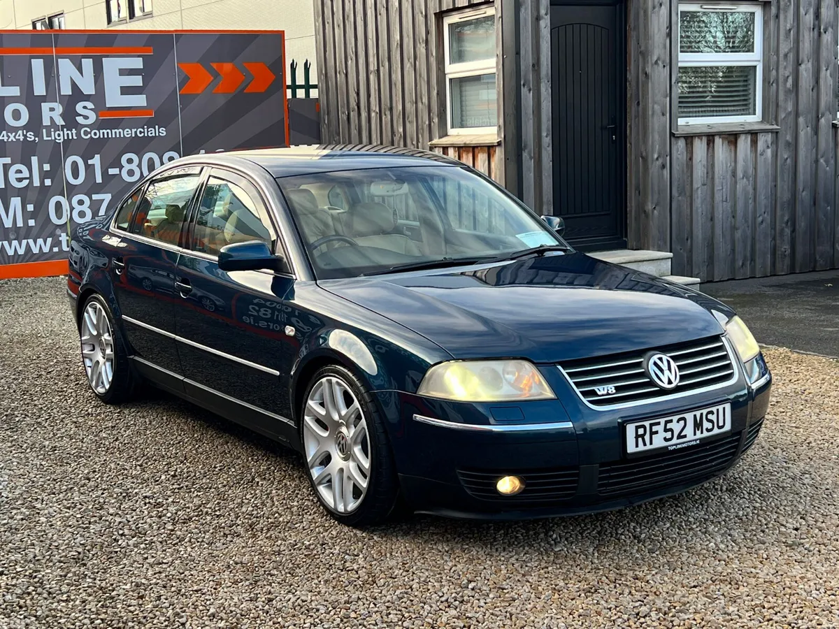 Volkswagen Passat Saloon, Petrol, 2002, Blue
