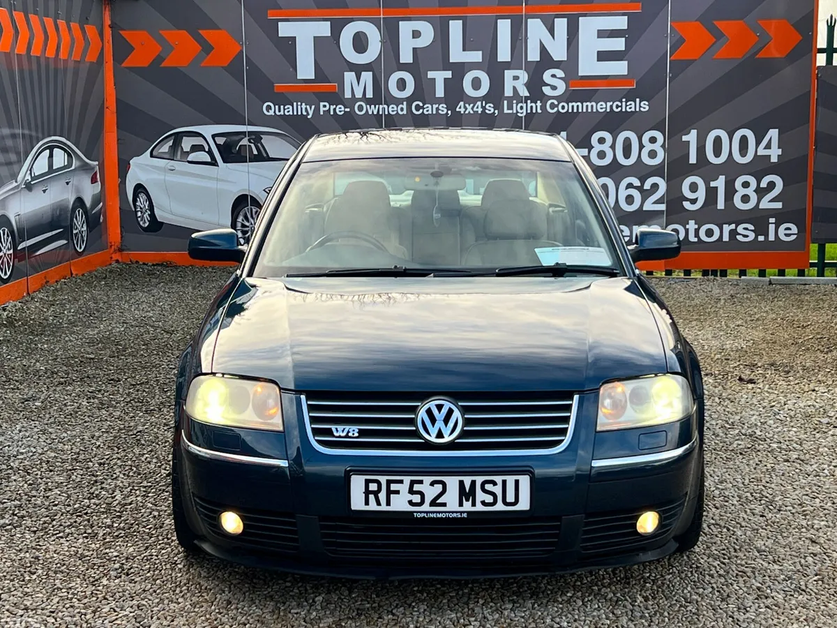 Volkswagen Passat Saloon, Petrol, 2002, Blue