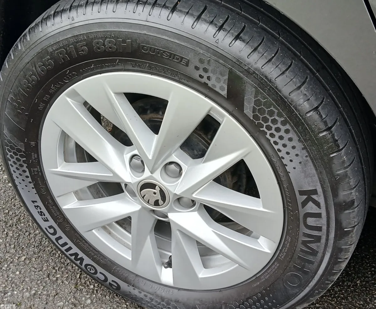 Skoda Fabia Hatchback, Petrol, 2023, Grey