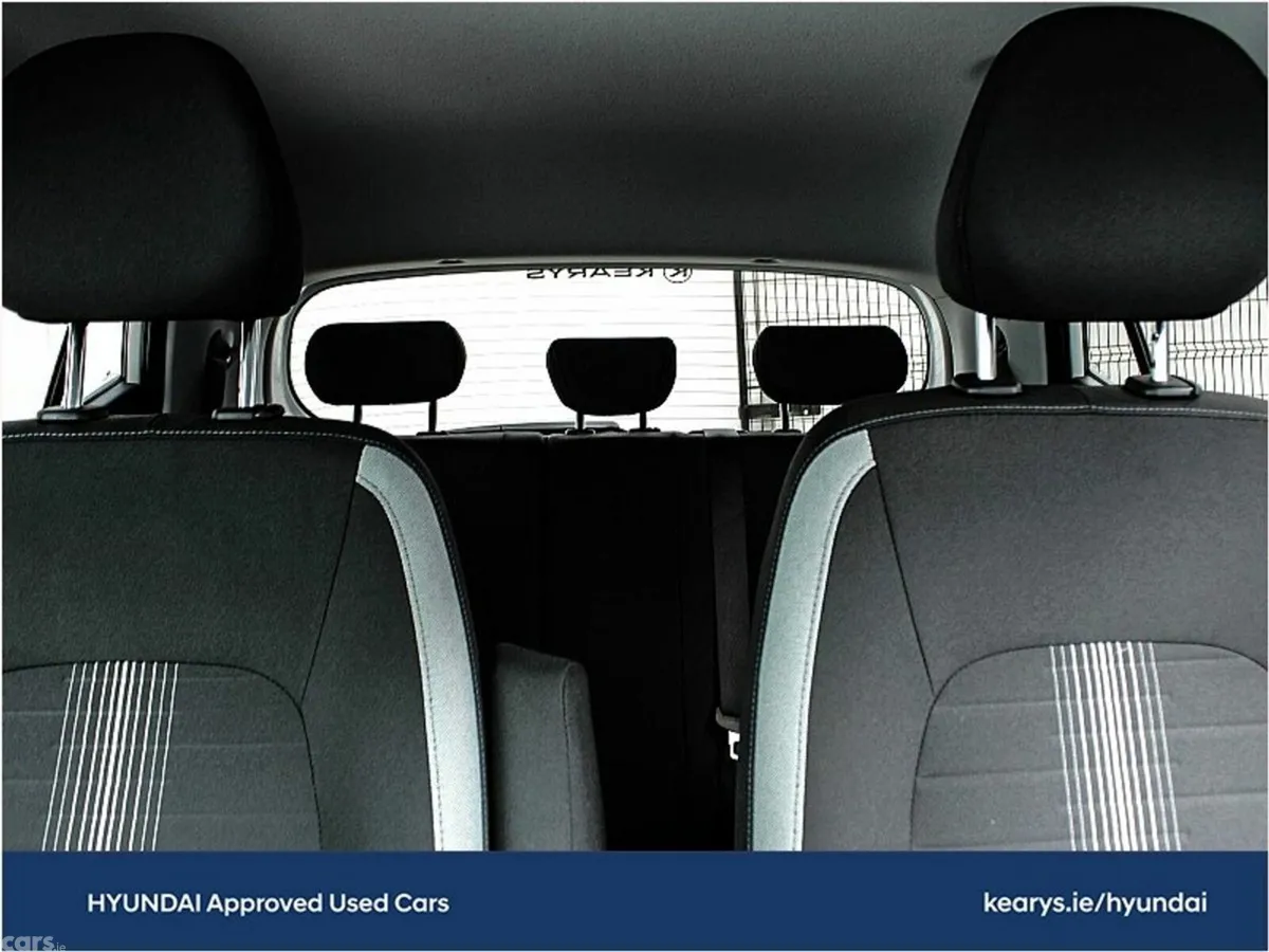 Hyundai i10 Hatchback, Petrol, 2026, White