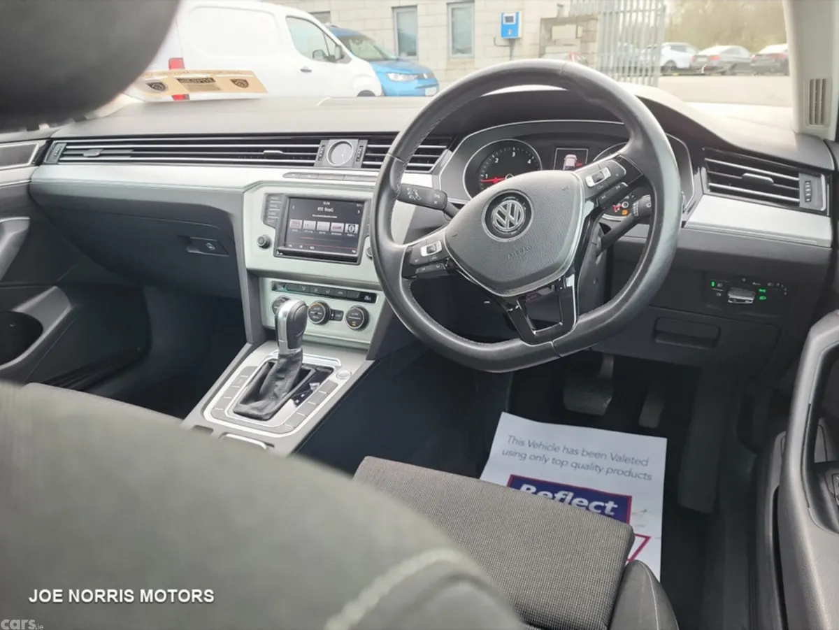Volkswagen Passat Saloon, Diesel, 2017, Blue