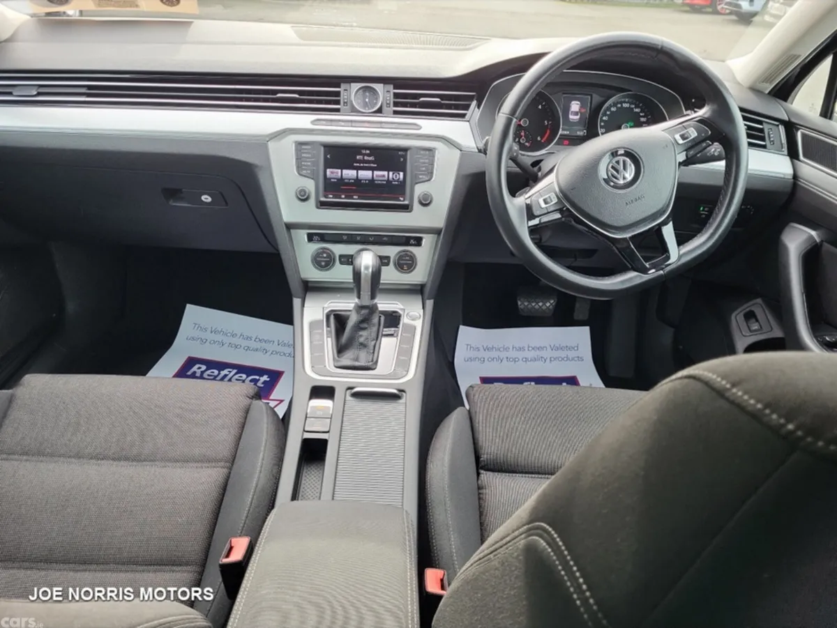 Volkswagen Passat Saloon, Diesel, 2017, Blue