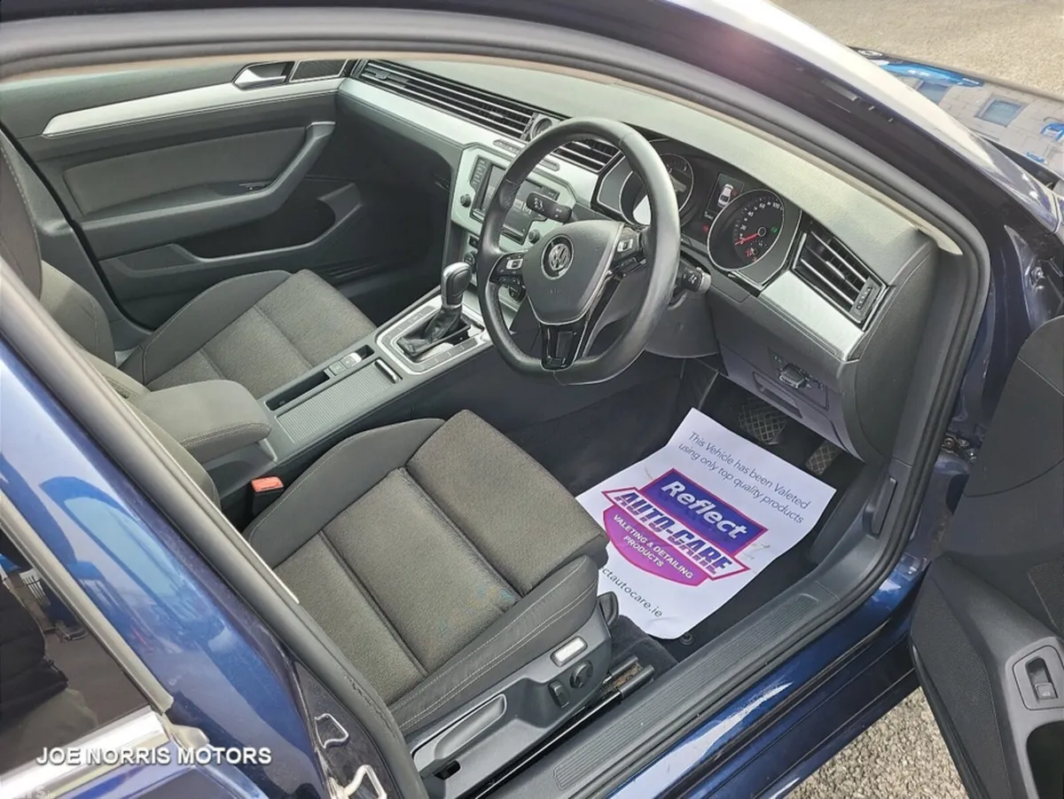 Volkswagen Passat Saloon, Diesel, 2017, Blue