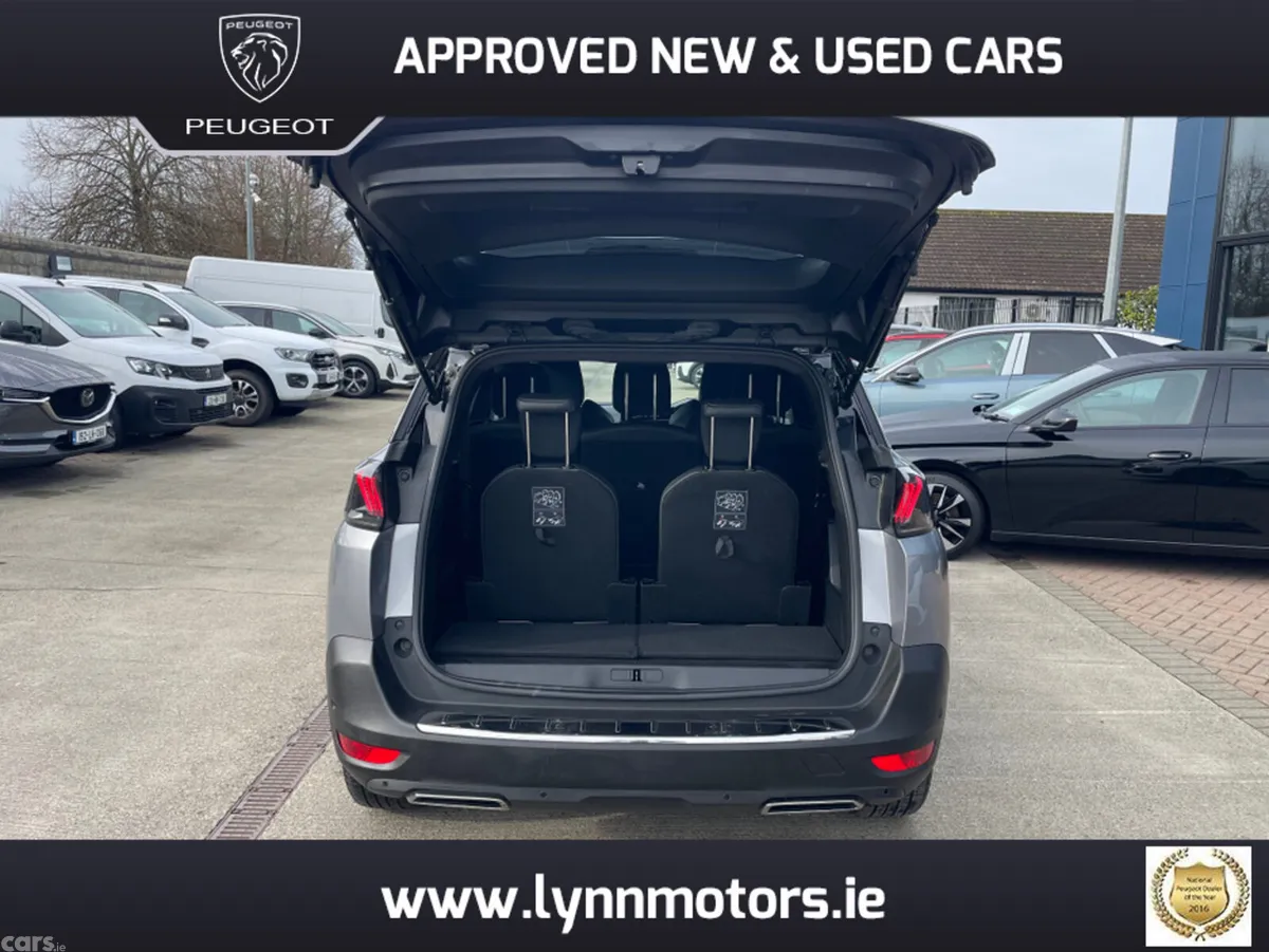 Peugeot 5008 MPV, Diesel, 2021, Grey