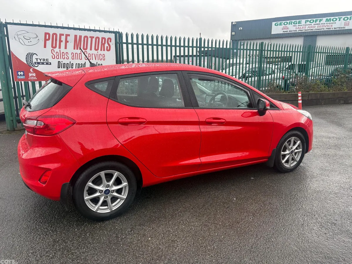 Ford Fiesta Hatchback, Petrol, 2020, Red