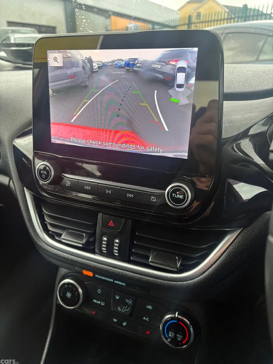 Ford Fiesta Hatchback, Petrol, 2020, Red