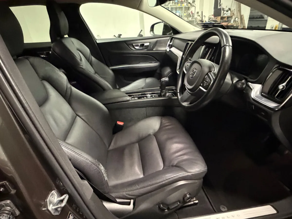 Volvo V60 Estate, Diesel, 2019, Grey