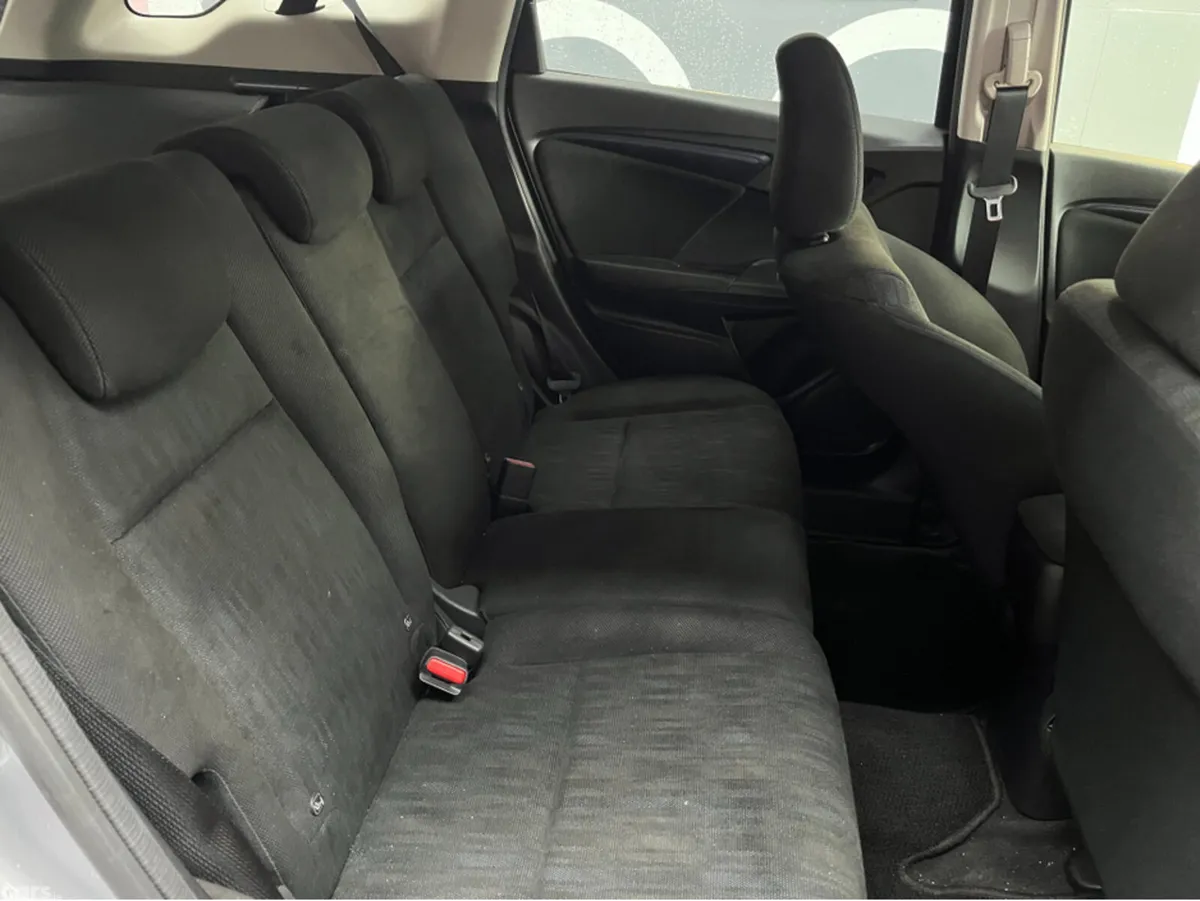 Honda Shuttle MPV, Petrol Hybrid, 2022, Silver