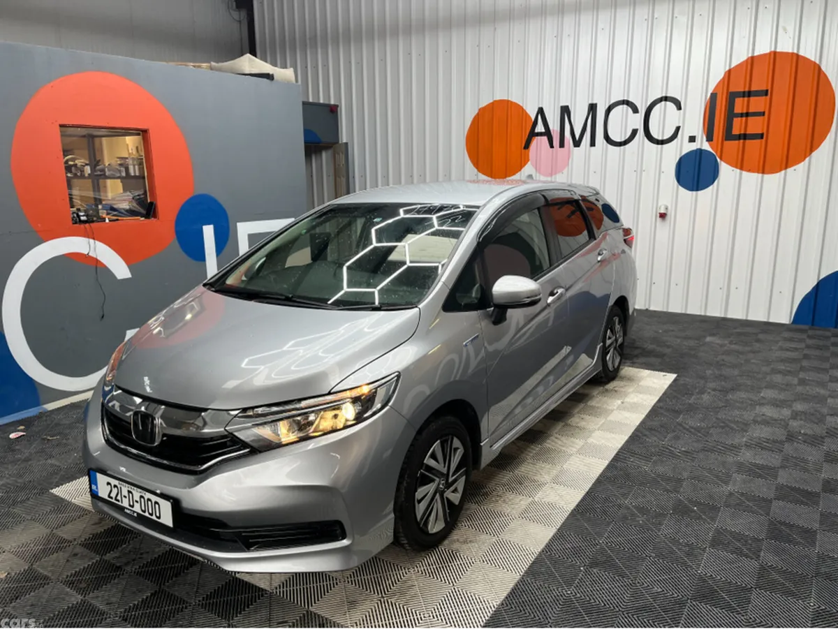 Honda Shuttle MPV, Petrol Hybrid, 2022, Silver
