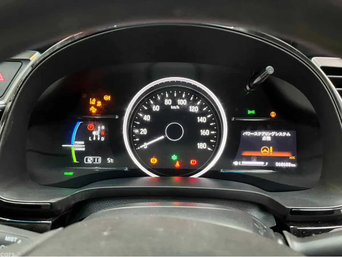 Honda Shuttle MPV, Petrol Hybrid, 2022, Silver