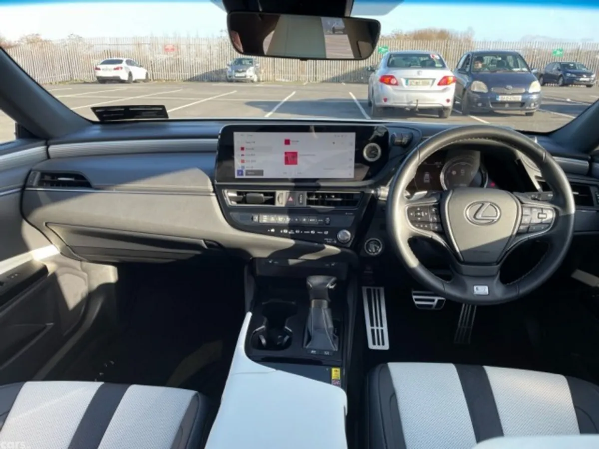 Lexus ES Saloon, Petrol Hybrid, 2024, Black