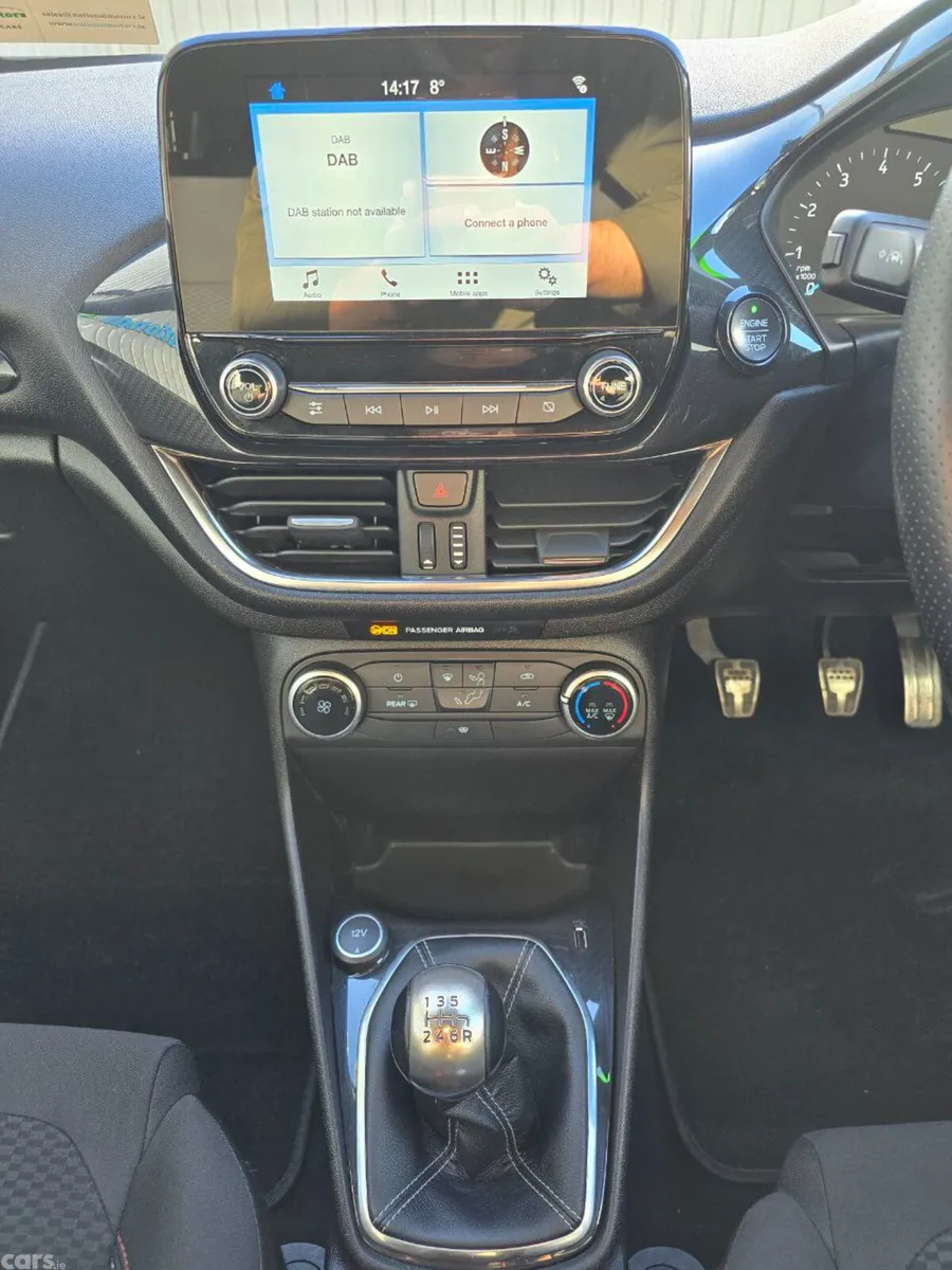Ford Fiesta Hatchback, Petrol, 2018, White