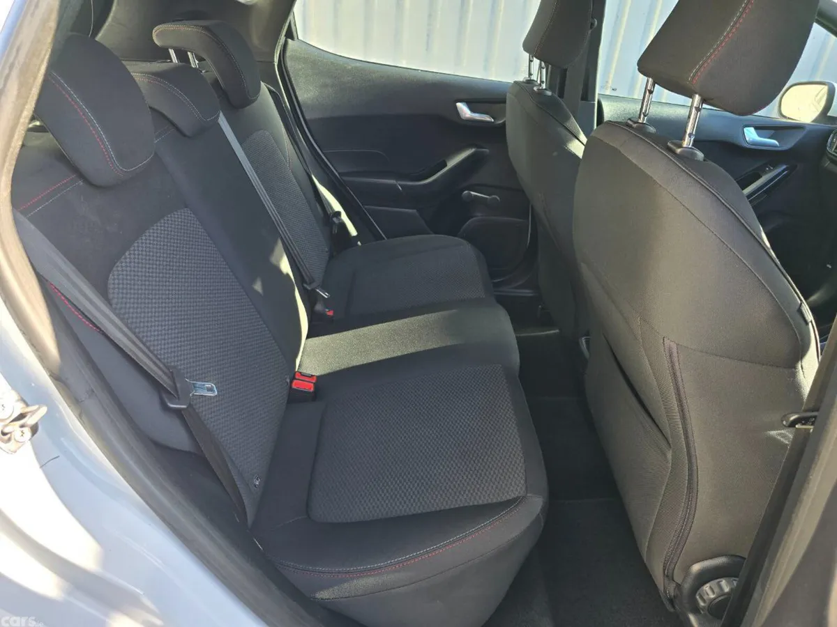 Ford Fiesta Hatchback, Petrol, 2018, White