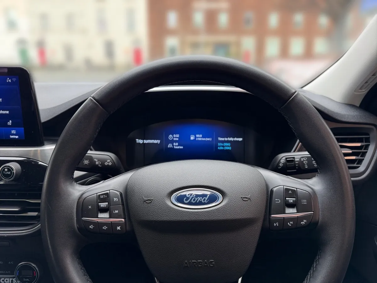 Ford Kuga SUV, Petrol Hybrid, 2022, Blue