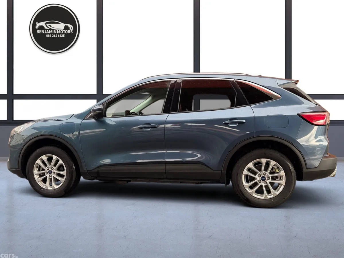 Ford Kuga SUV, Petrol Hybrid, 2022, Blue