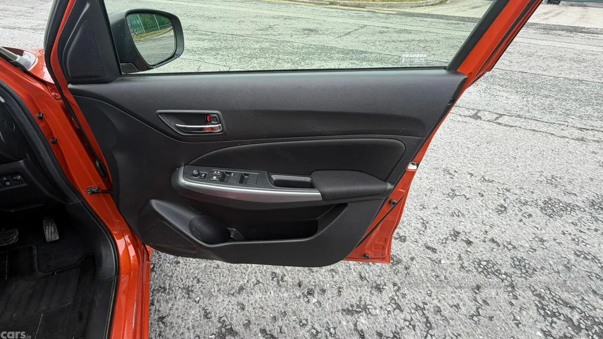 Suzuki Swift Hatchback, Petrol Hybrid, 2020, Orange