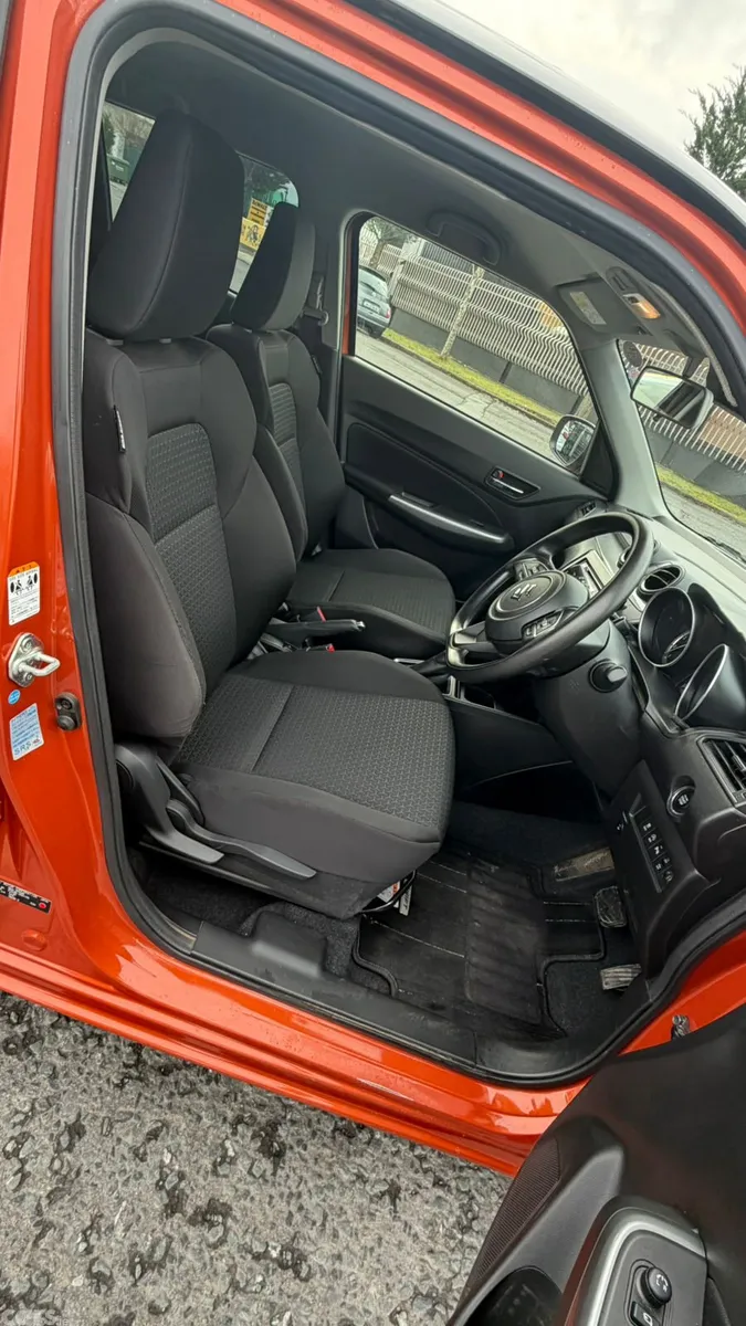 Suzuki Swift Hatchback, Petrol Hybrid, 2020, Orange