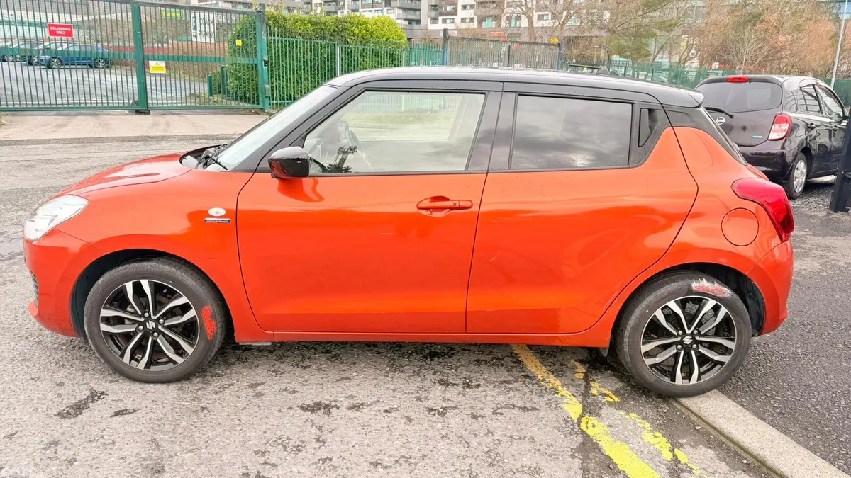 Suzuki Swift Hatchback, Petrol Hybrid, 2020, Orange