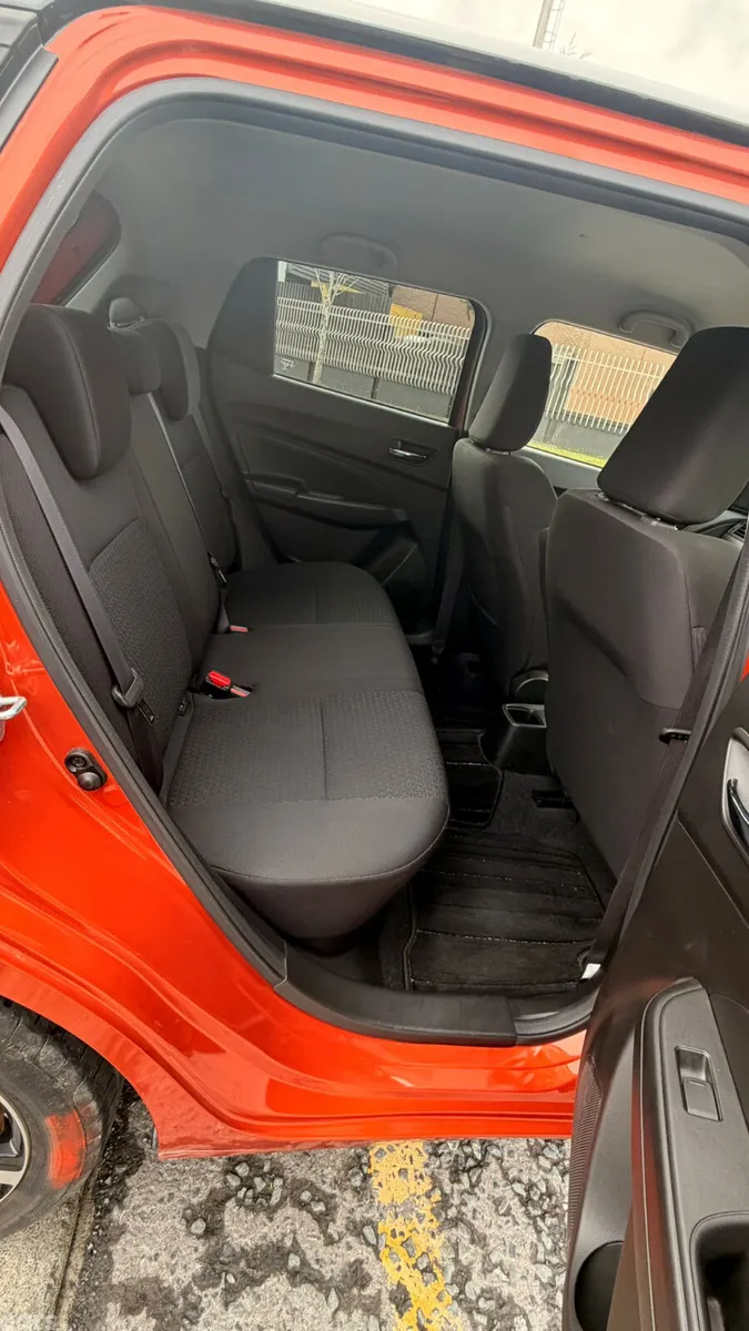 Suzuki Swift Hatchback, Petrol Hybrid, 2020, Orange