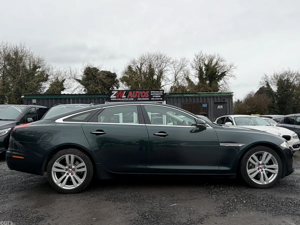 Jaguar XJ Saloon, Diesel, 2015, Green