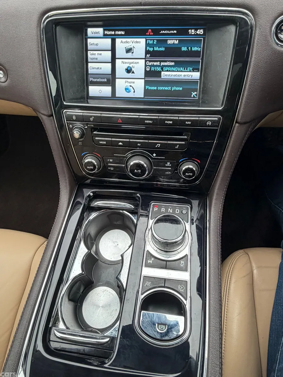Jaguar XJ Saloon, Diesel, 2015, Green