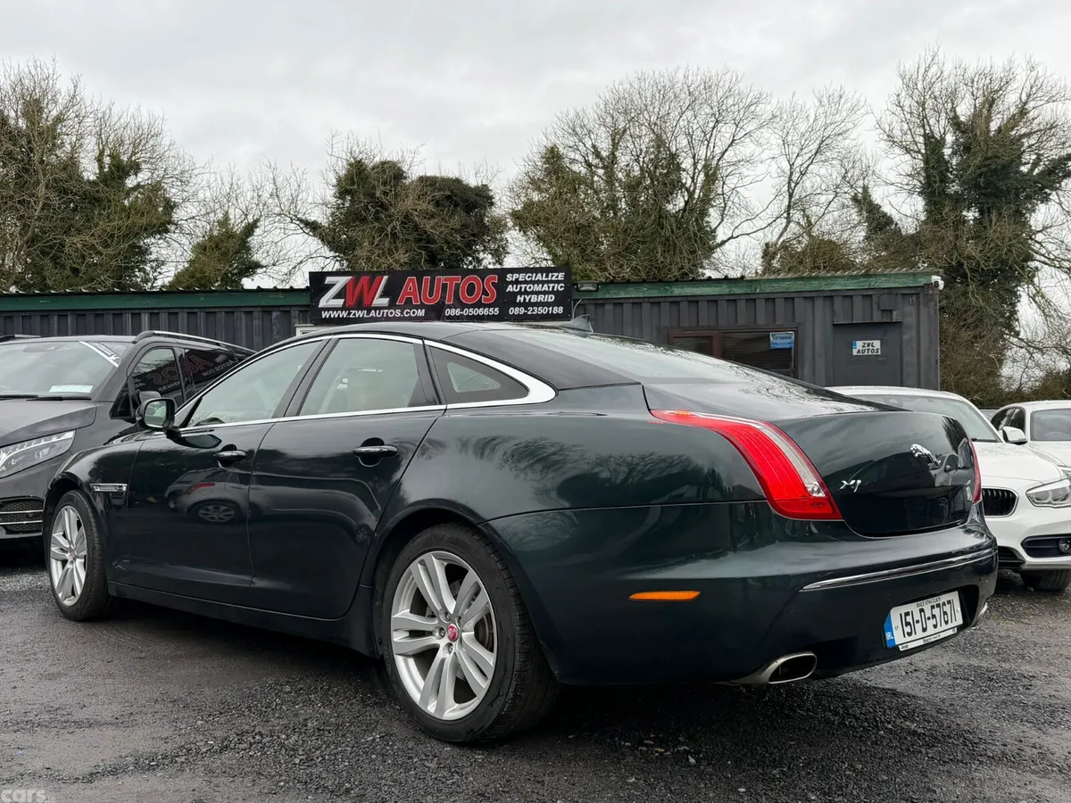 Jaguar XJ Saloon, Diesel, 2015, Green