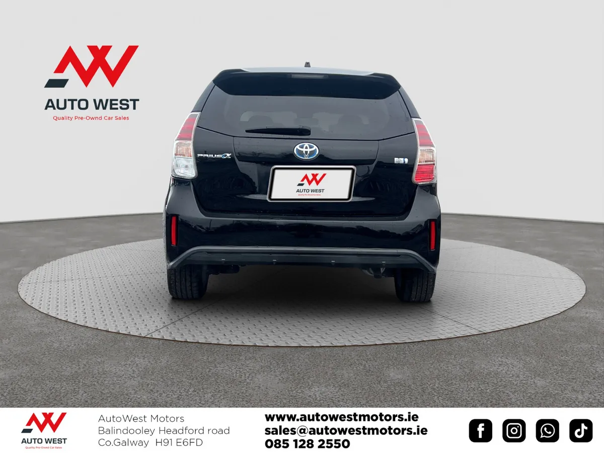 Toyota Prius MPV, Petrol Hybrid, 2019, Black