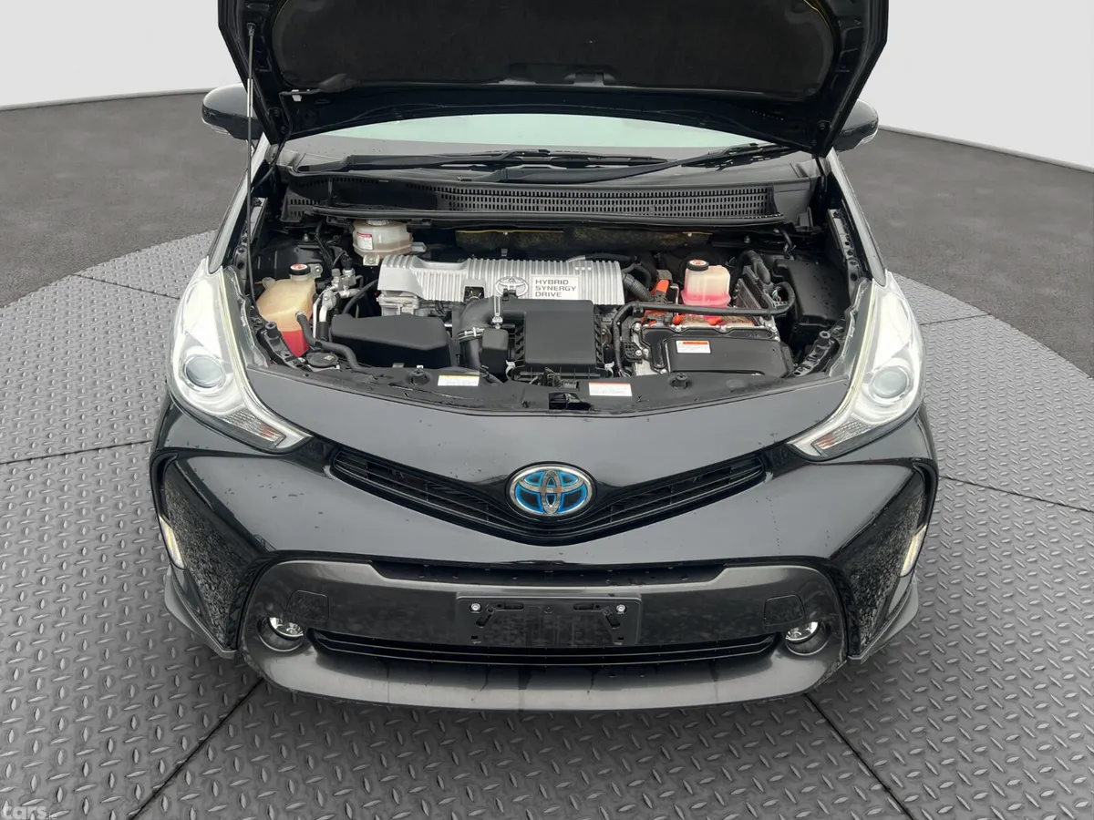 Toyota Prius MPV, Petrol Hybrid, 2019, Black