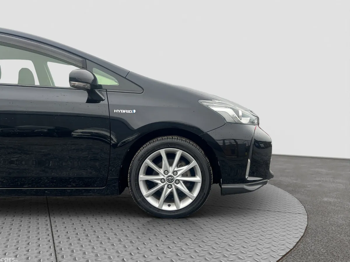 Toyota Prius MPV, Petrol Hybrid, 2019, Black