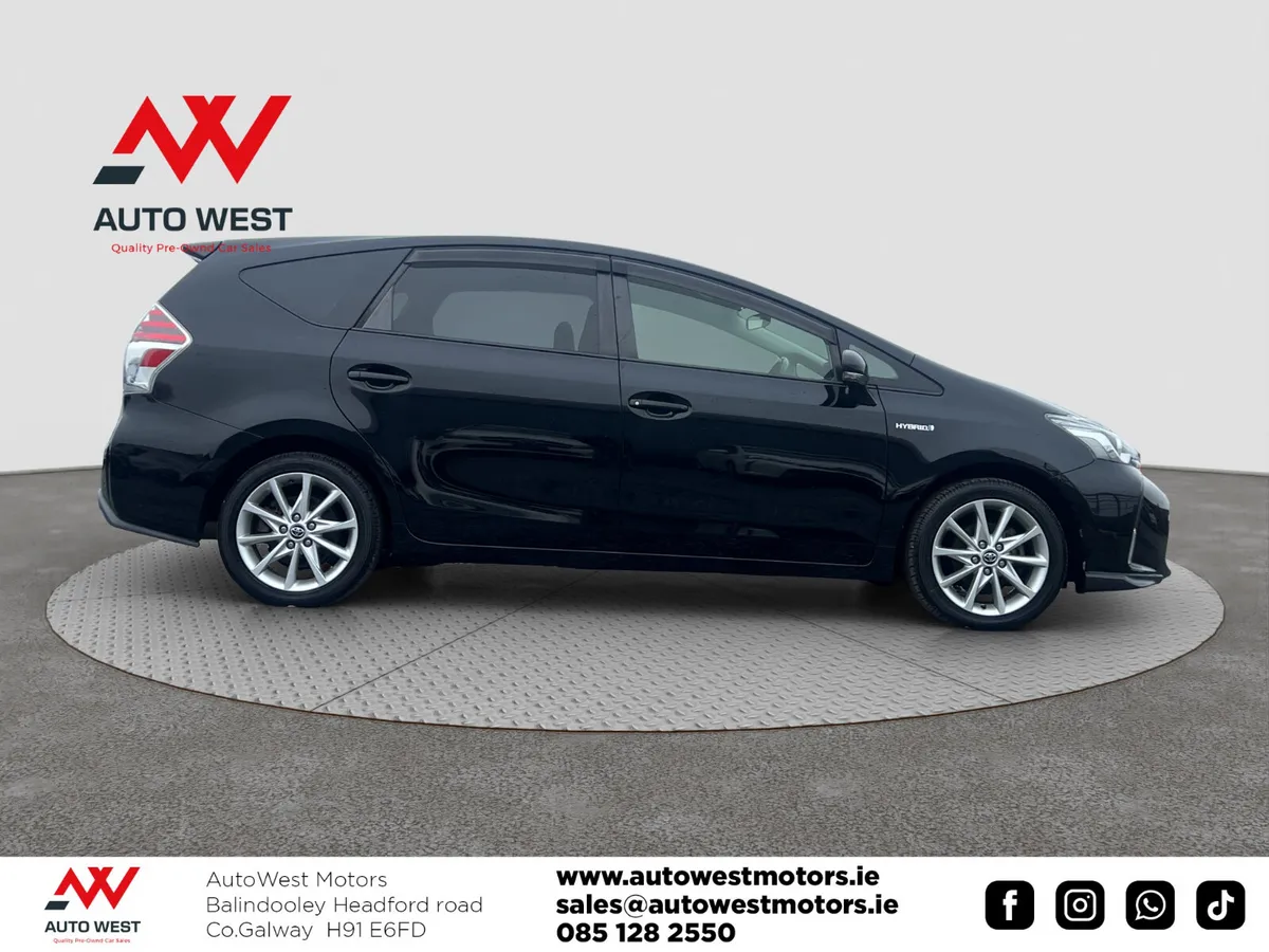 Toyota Prius MPV, Petrol Hybrid, 2019, Black