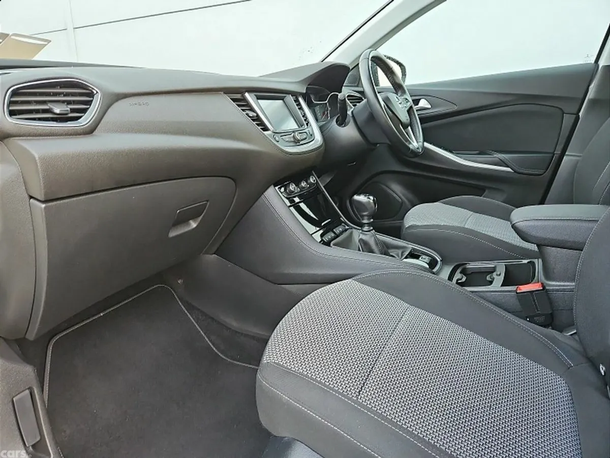 Opel Grandland X SUV, Diesel, 2021, White