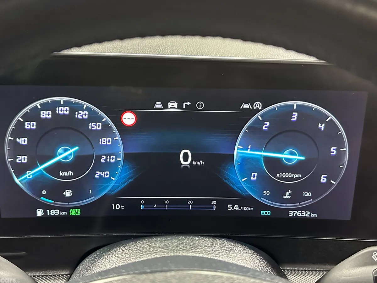 Kia Sportage SUV, Diesel Hybrid, 2023, White