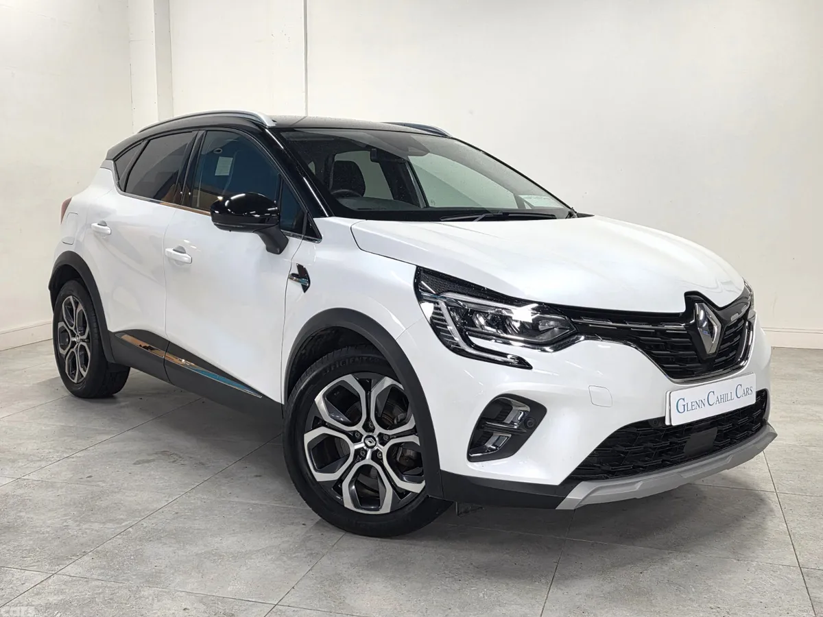 Renault Captur SUV, Petrol Plug-in Hybrid, 2023, White