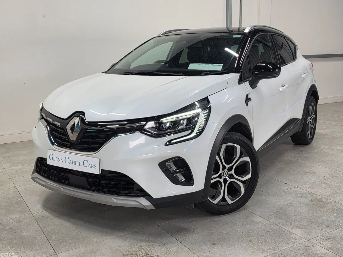 Renault Captur SUV, Petrol Plug-in Hybrid, 2023, White