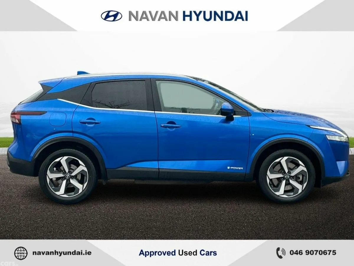 Nissan Qashqai MPV, Petrol Hybrid, 2024, Blue