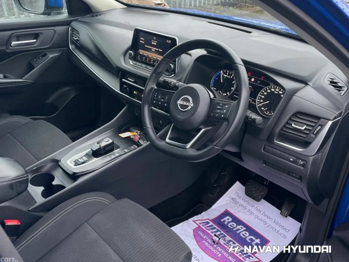 Nissan Qashqai MPV, Petrol Hybrid, 2024, Blue