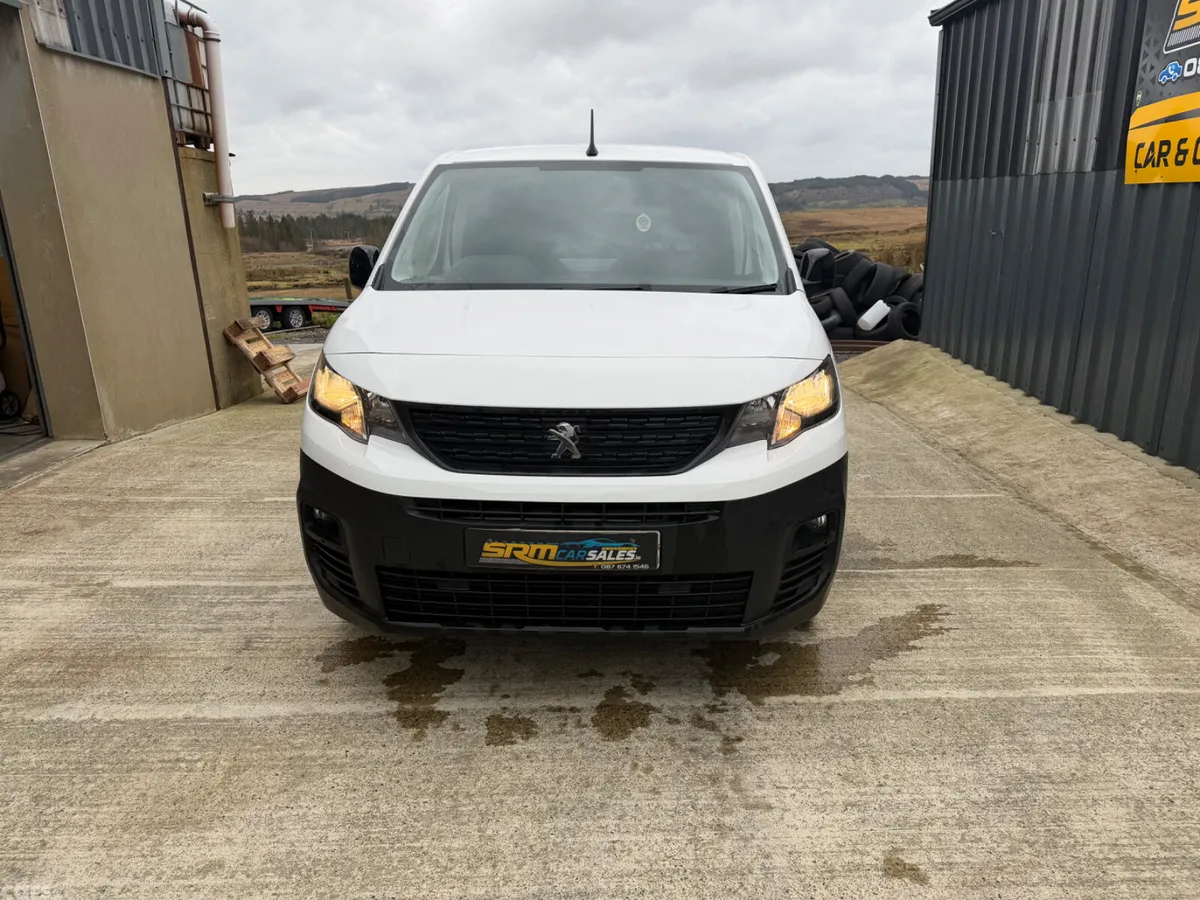 Peugeot Partner MPV, Diesel, 2022, White
