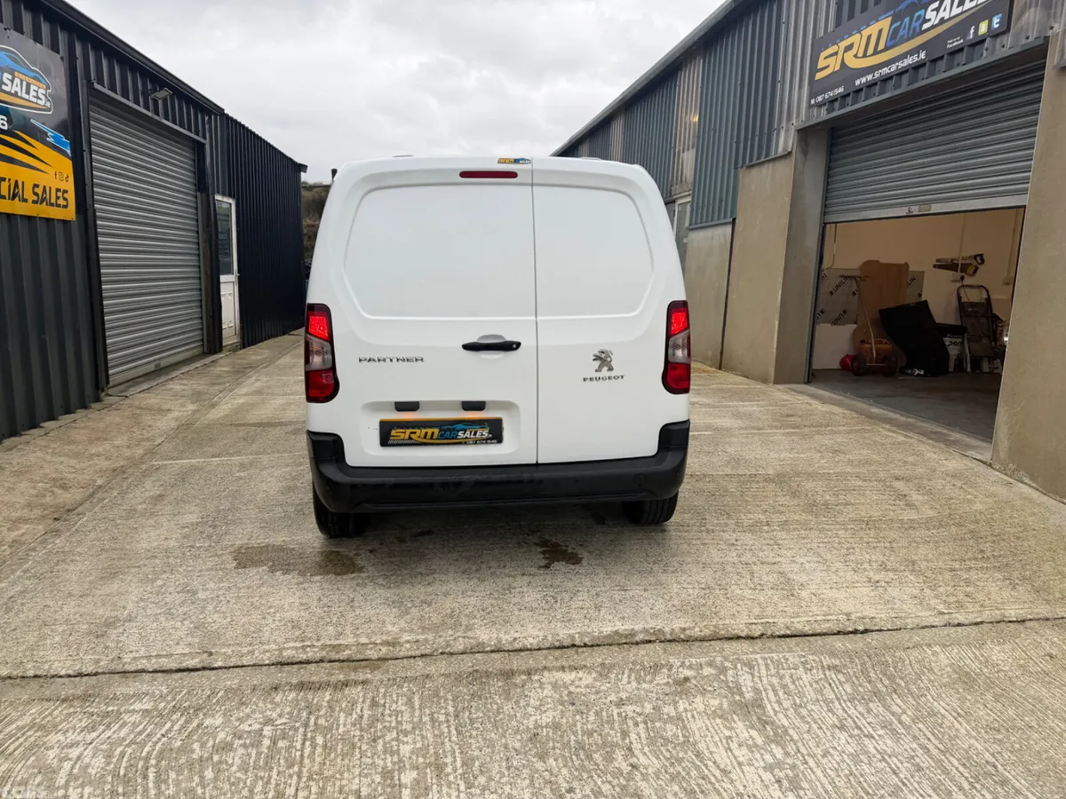 Peugeot Partner MPV, Diesel, 2022, White
