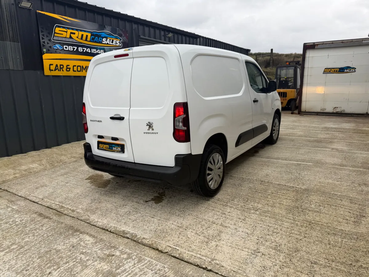 Peugeot Partner MPV, Diesel, 2022, White