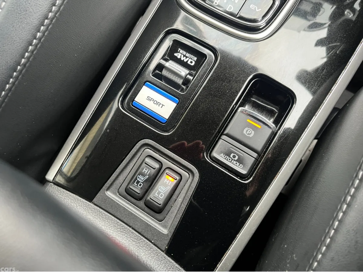 Mitsubishi Outlander SUV, Petrol Plug-in Hybrid, 2020, Grey