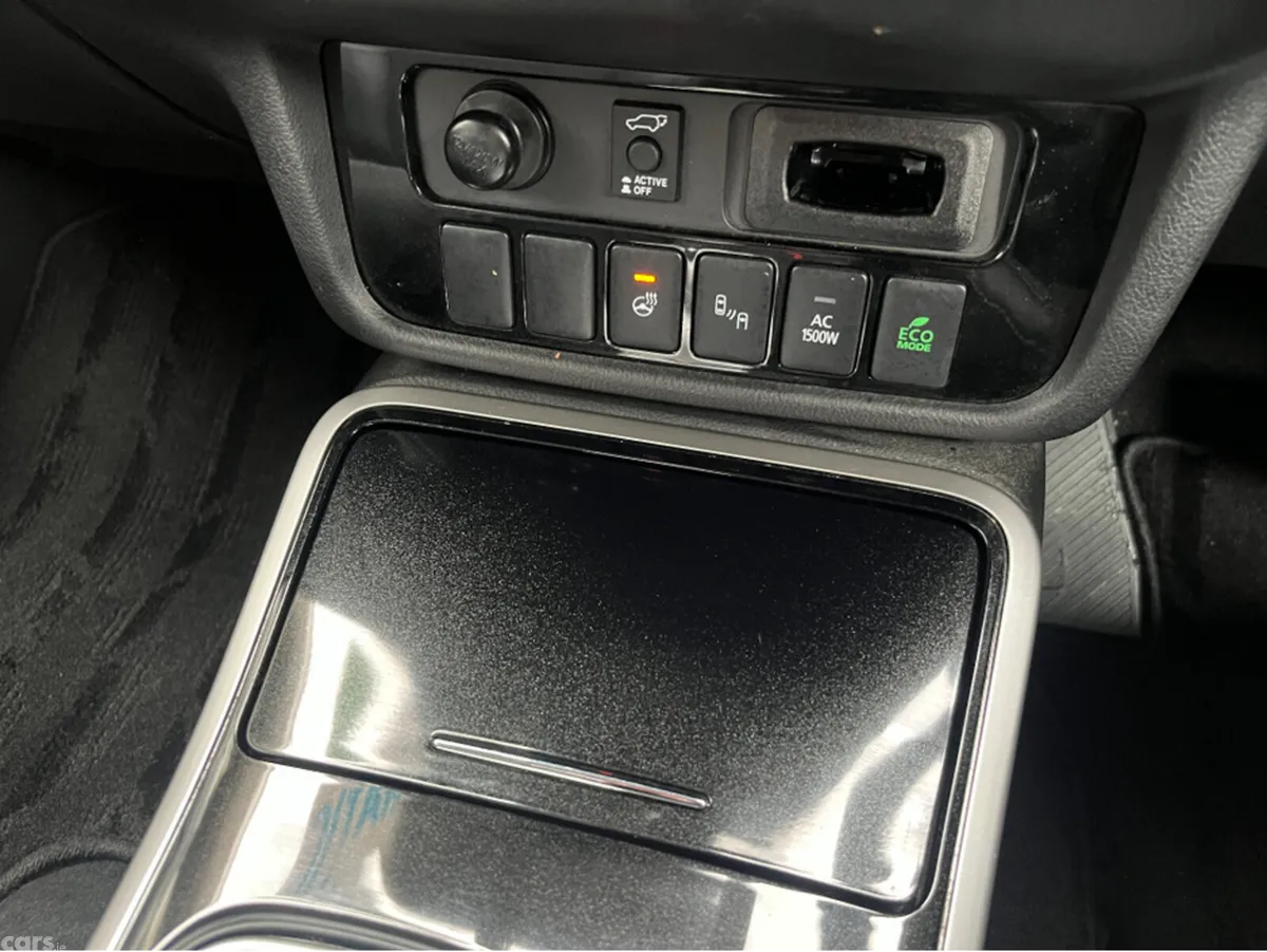 Mitsubishi Outlander SUV, Petrol Plug-in Hybrid, 2020, Grey