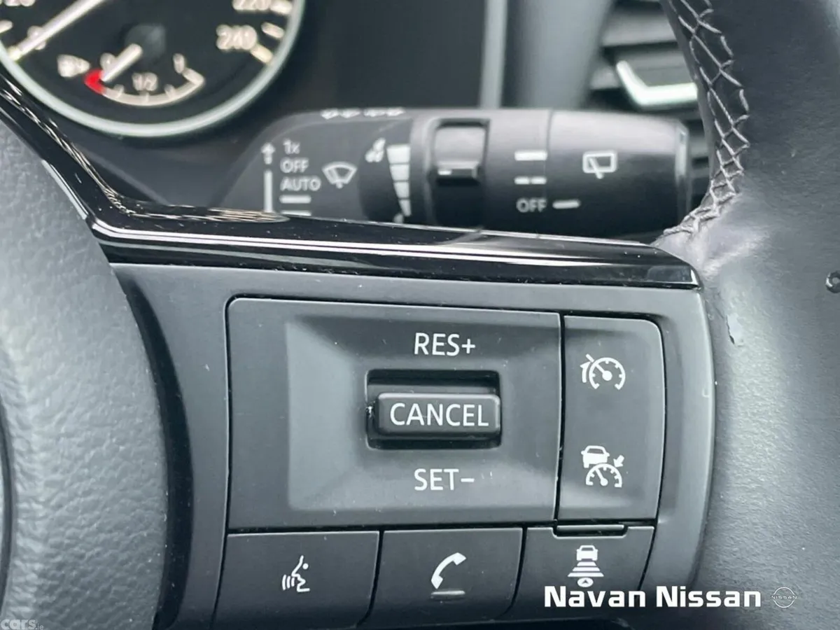 Nissan Qashqai MPV, Petrol Hybrid, 2024, Blue