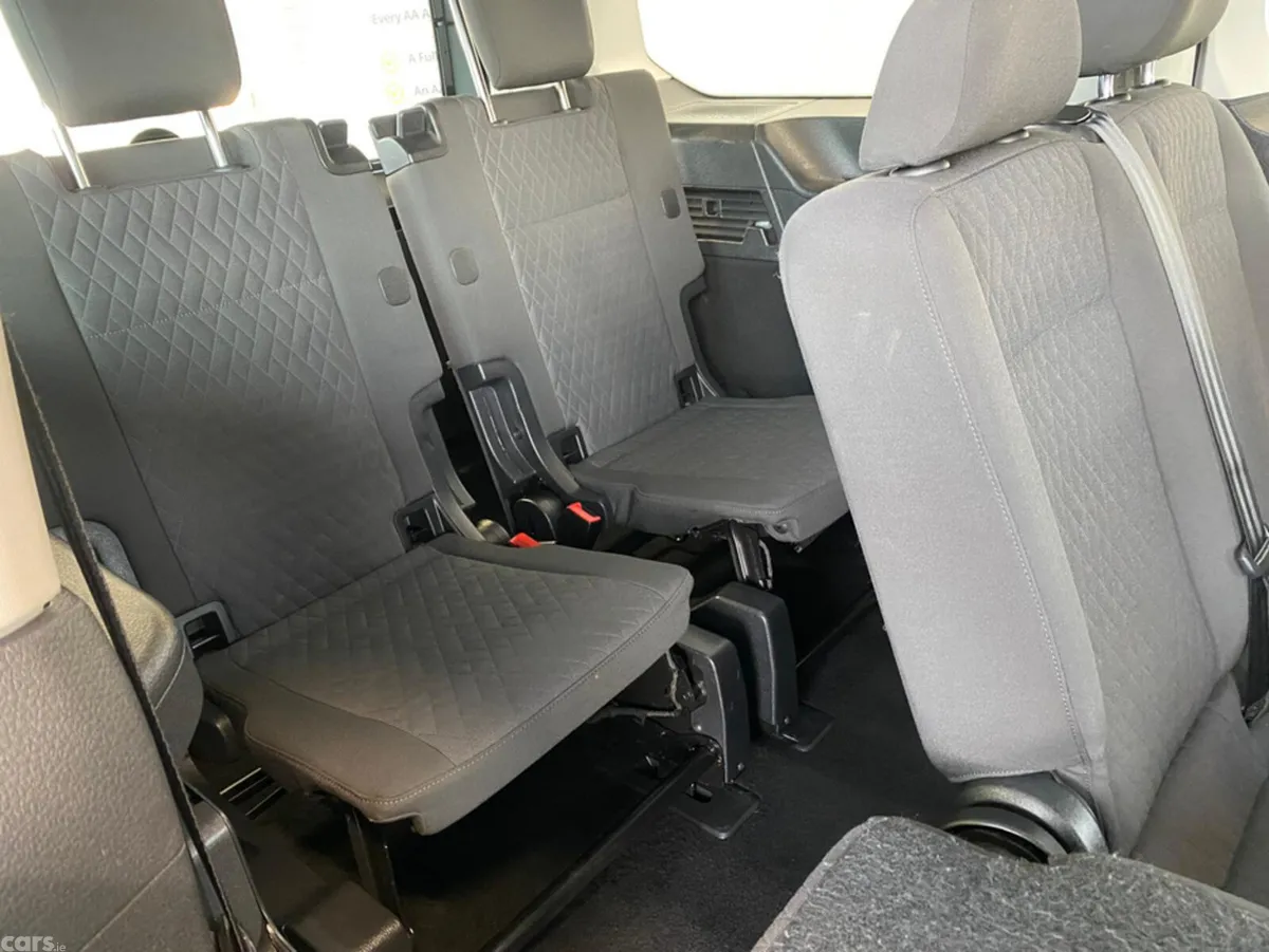 Volkswagen Caddy Maxi Life MPV, Diesel, 2023, Grey