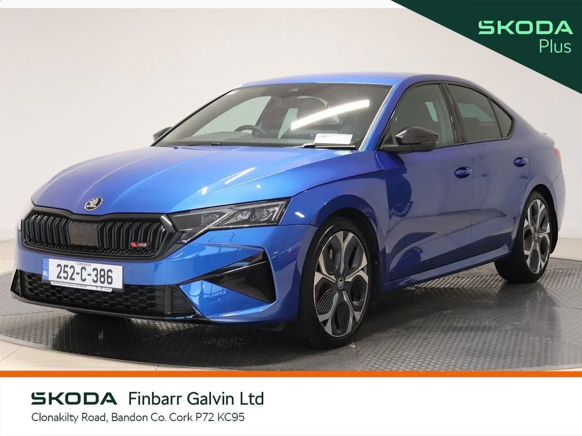 Skoda Octavia Saloon, Petrol, 2025, Blue