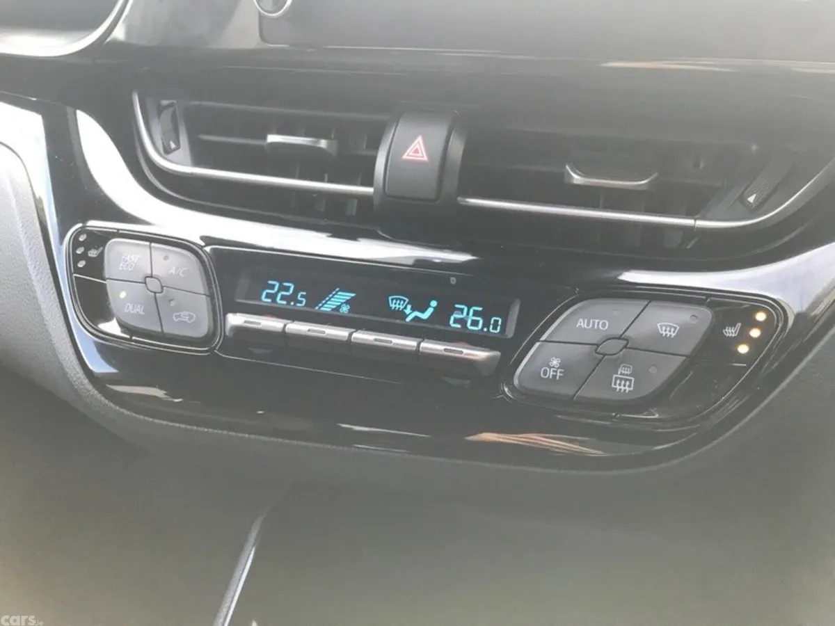 Toyota C-HR SUV, Petrol Hybrid, 2023, Grey