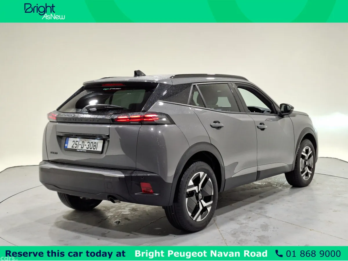 Peugeot 2008 MPV, Petrol, 2025, Grey